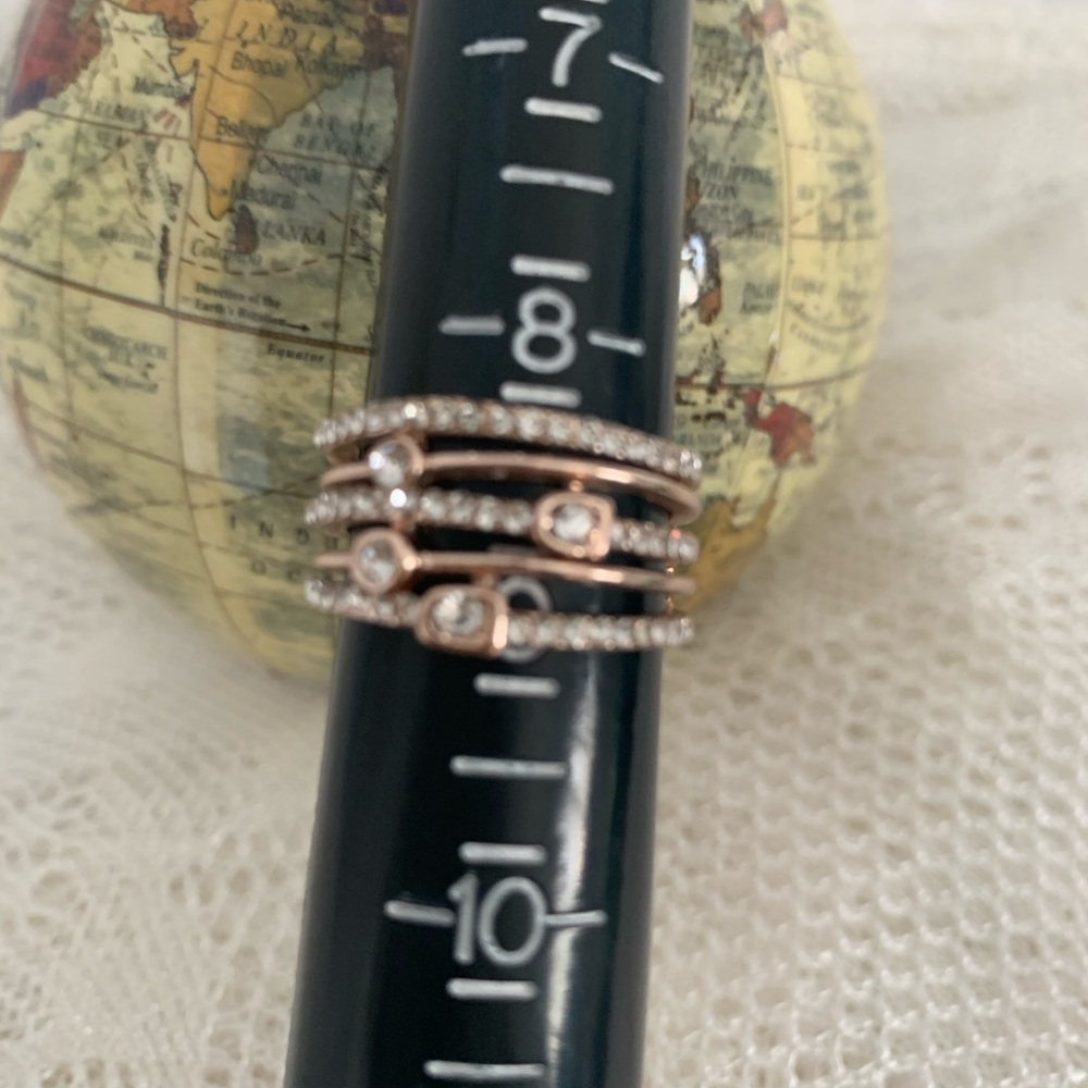 Beautiful rose gold ring. - Picture 3 of 3